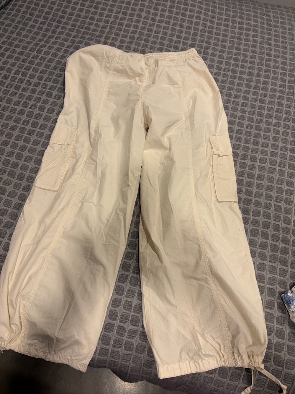Aerie Cream Cargo Drawstring Pants